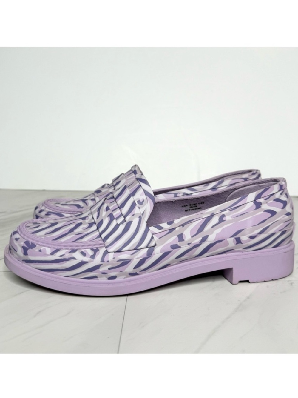 Hunter Refined Coral Print Dawn Penny Loafer 6